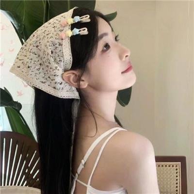 小姑娘艾萝依
